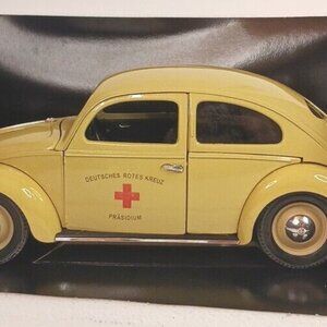Solido Volkswagon Beetle Split-Back VW Deutsches Rotes Kreuz Diecast Vintage